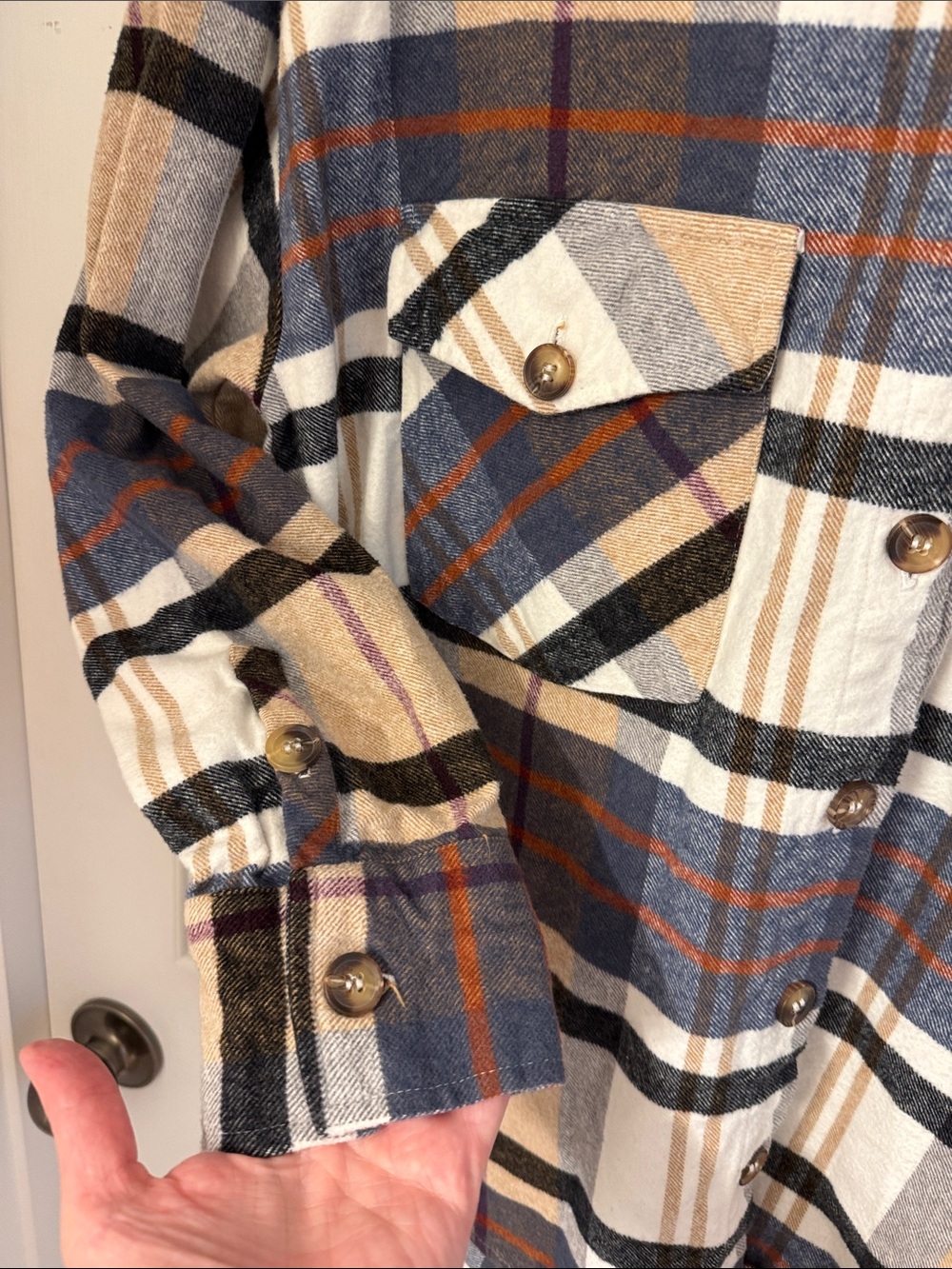 BLU PEPPER  beautiful thick flannel shirt OR Shacket size medium - Picture 3 of 5